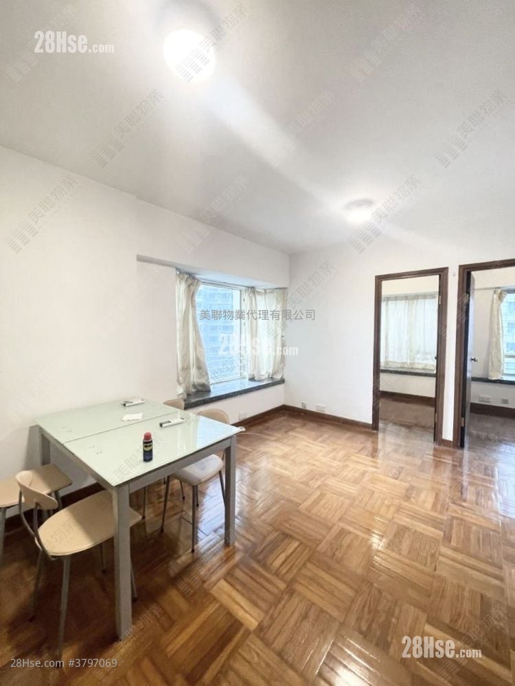 La Cite Noble Sell 2 Bedrooms 378 ft²