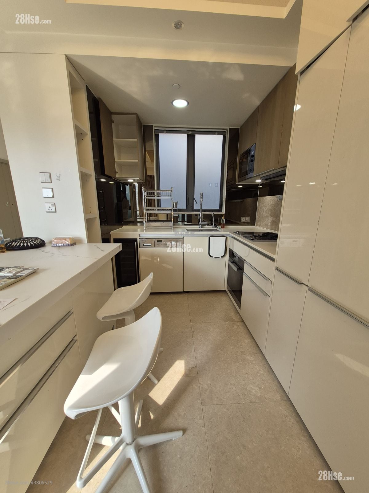 The Wings Rental 2 Bathrooms 702 ft²