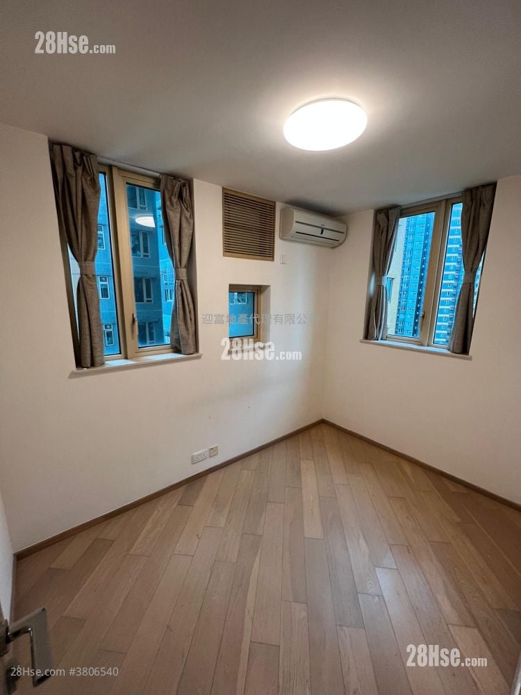 Harbour Place Sell 2 Bedrooms , 1 Bathroom 481 ft²