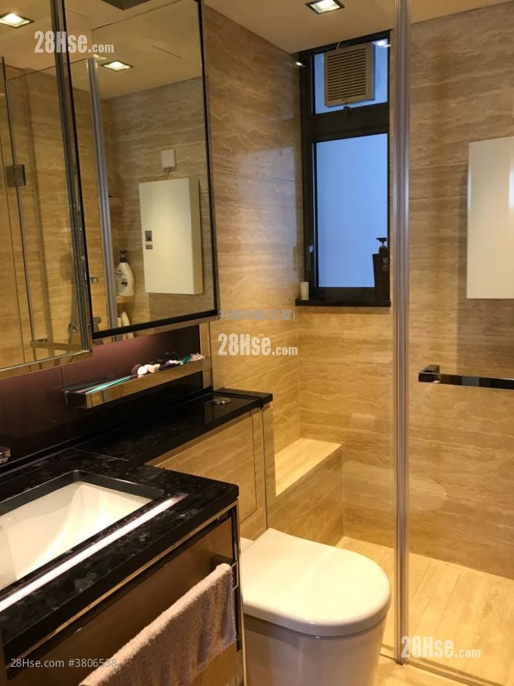 The Wings Rental 4 Bedrooms , 2 Bathrooms 826 ft²