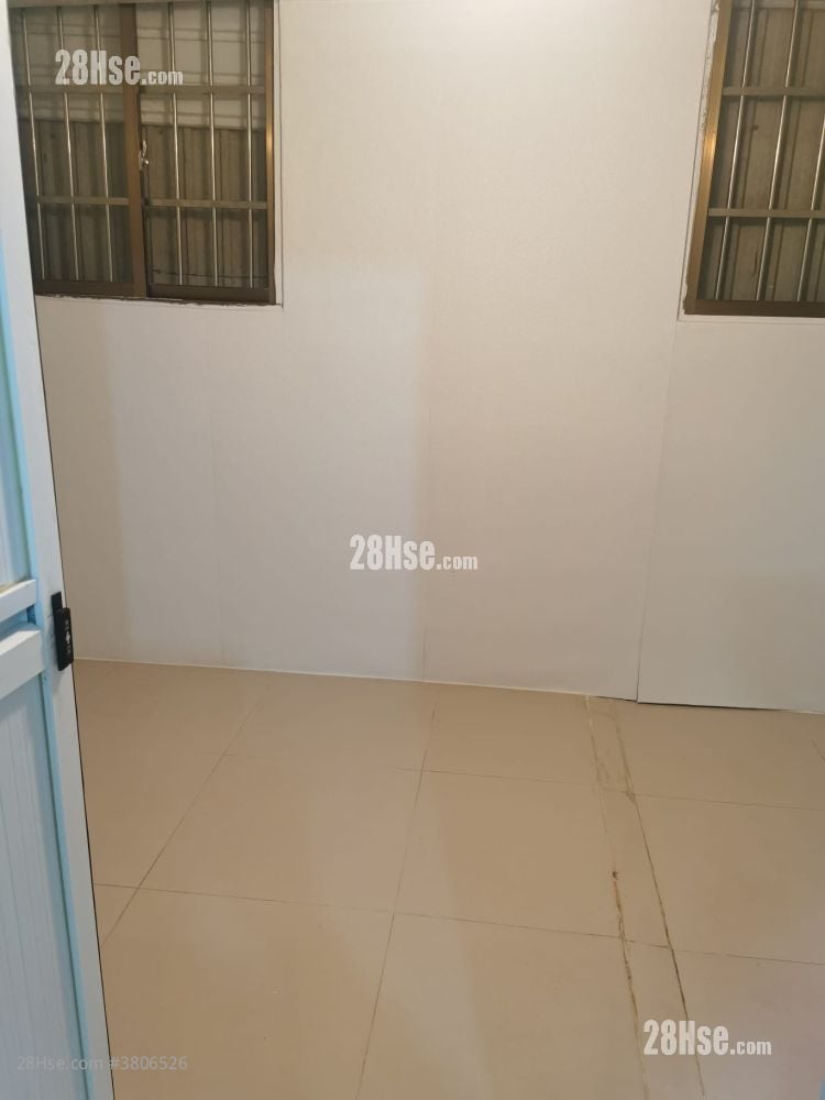 石湖新村 租盤 200 平方呎