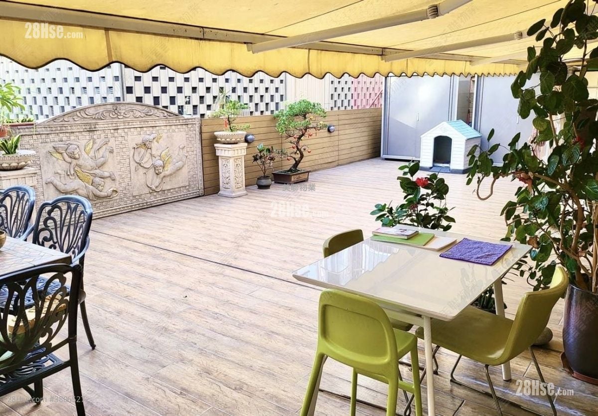 Wellive Court Sell 2 Bedrooms , 1 Bathroom 461 ft²