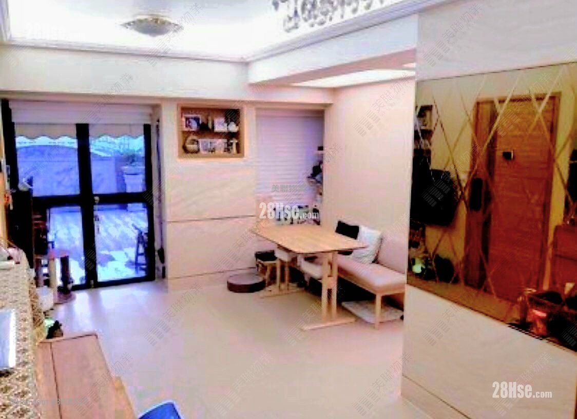 Wellive Court Sell 2 Bedrooms , 1 Bathroom 461 ft²