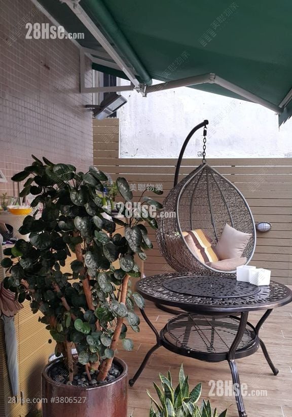 Wellive Court Sell 2 Bedrooms , 1 Bathroom 461 ft²