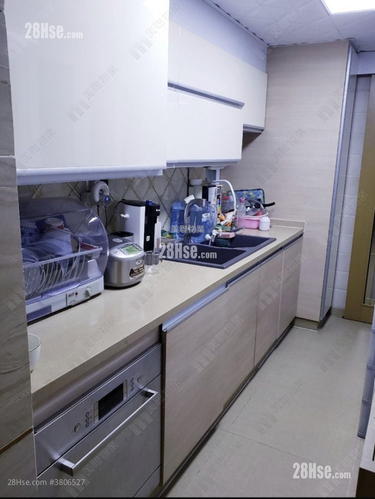 Wellive Court Sell 2 Bedrooms , 1 Bathroom 461 ft²