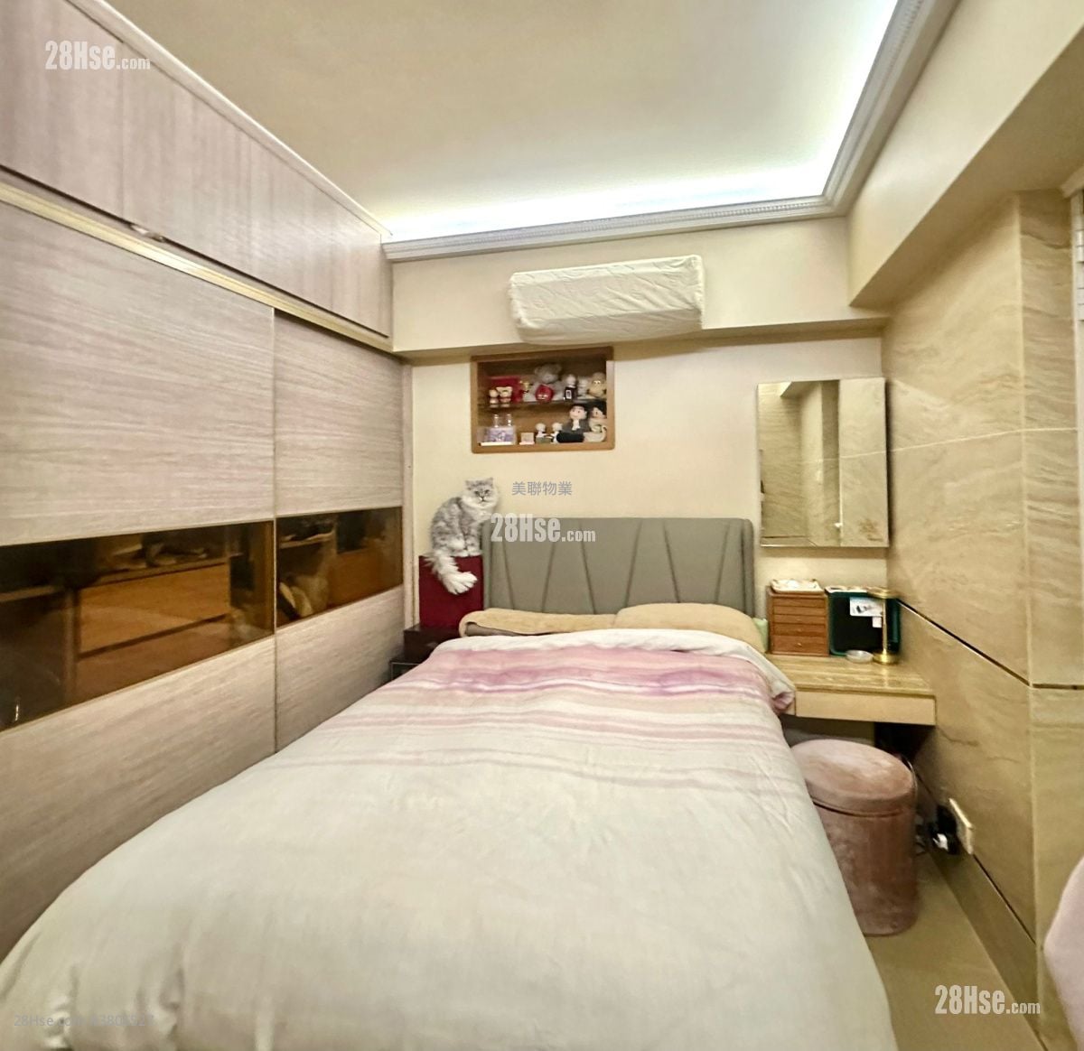 Wellive Court Sell 2 Bedrooms , 1 Bathroom 461 ft²