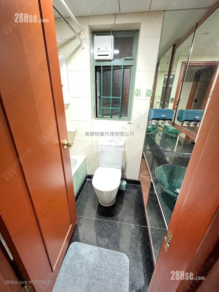 Residence Oasis Sell 2 Bedrooms 509 ft²