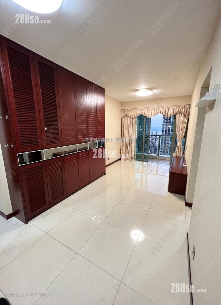 Residence Oasis Sell 2 Bedrooms 509 ft²