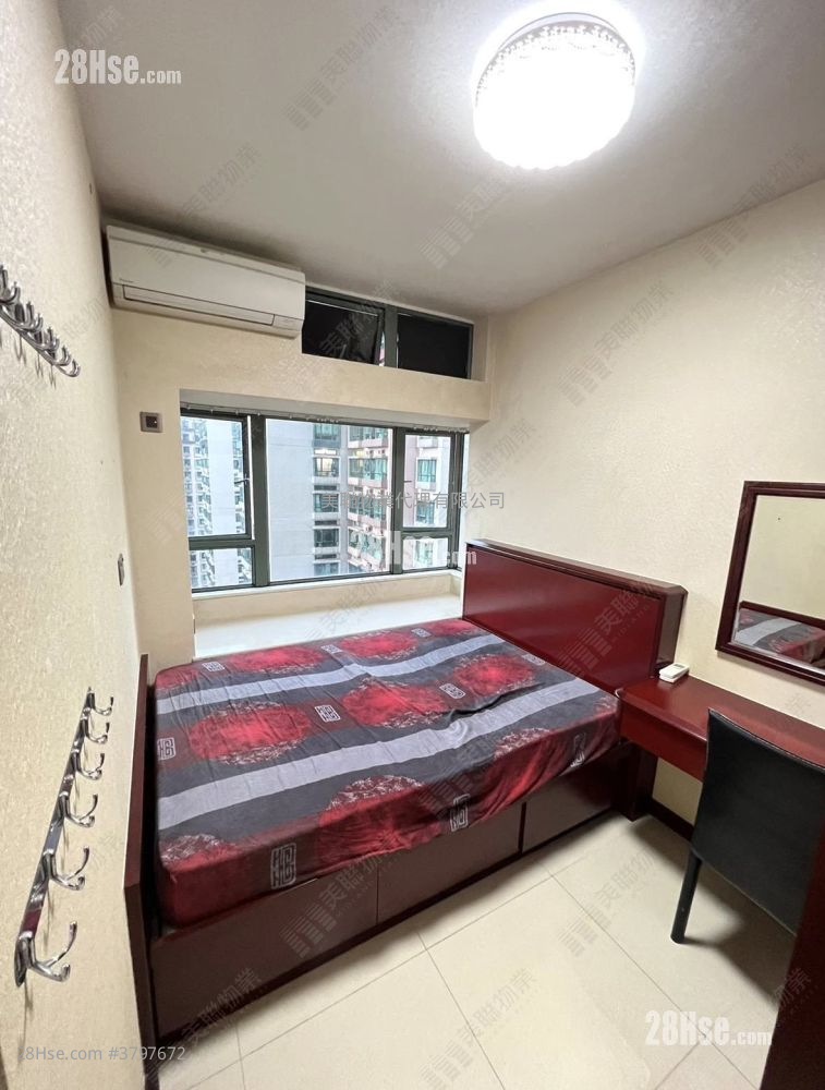 Residence Oasis Sell 2 Bedrooms 509 ft²