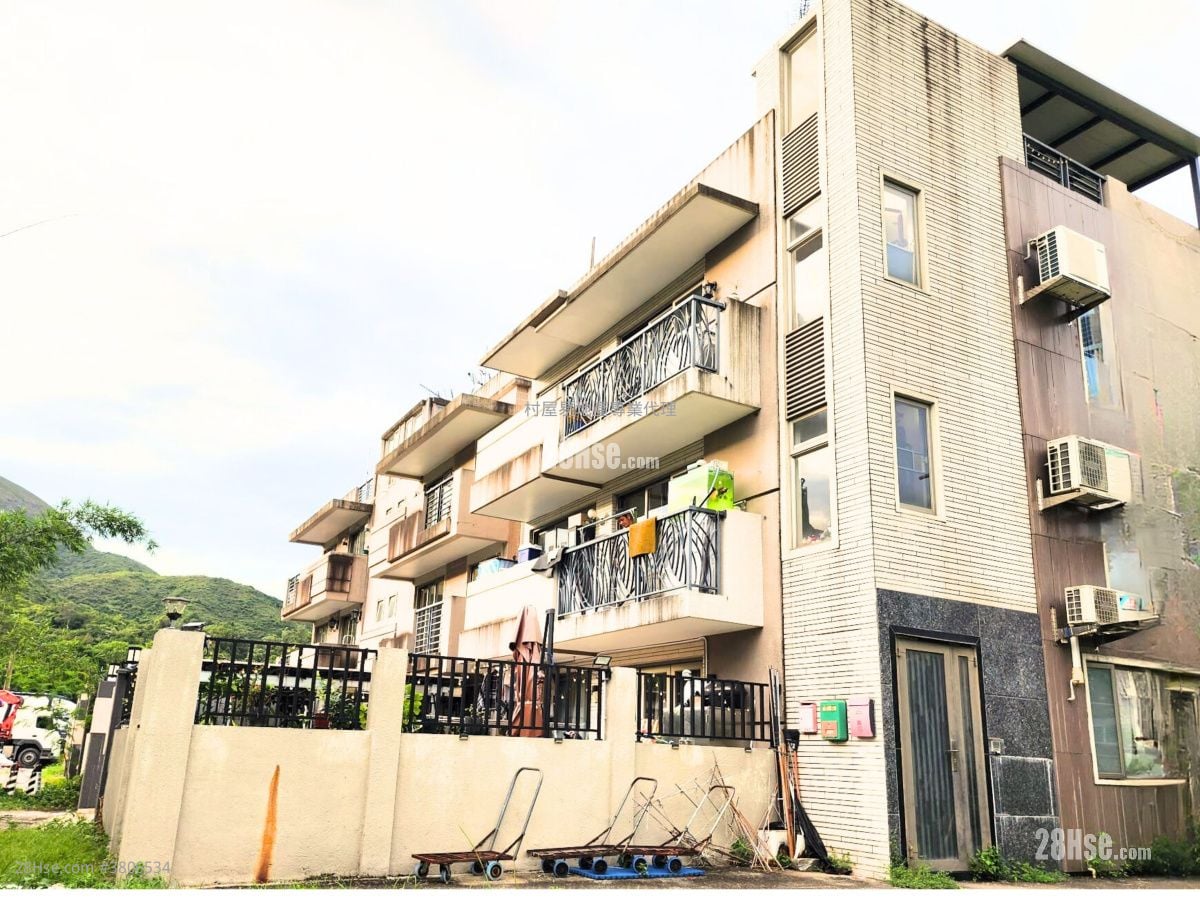 村屋 售盘 3 房 , 2 浴室 1,400 平方尺