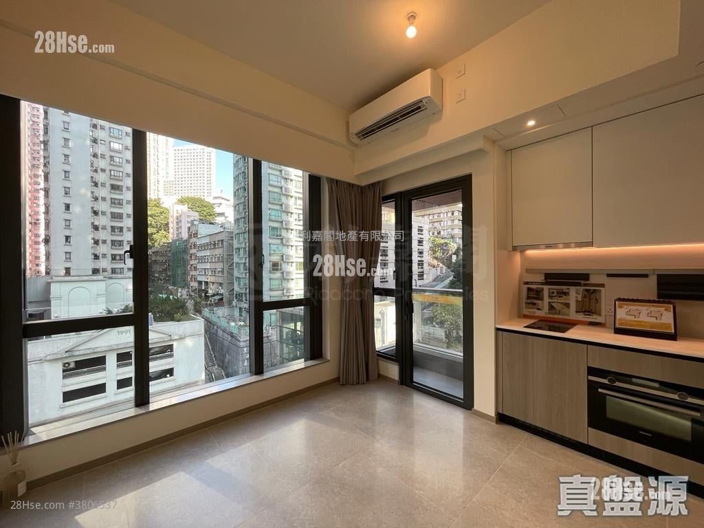 Kennedy 38 Sell 264 ft²