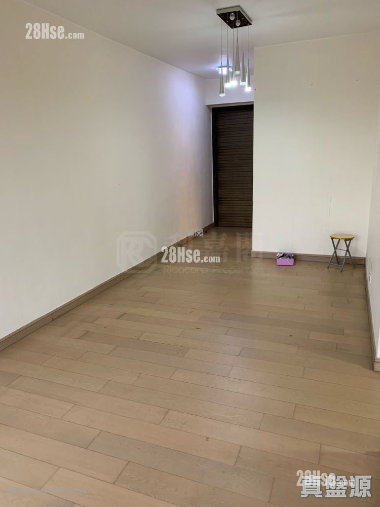 尚悦 售盘 3 房 , 2 浴室 743 平方尺