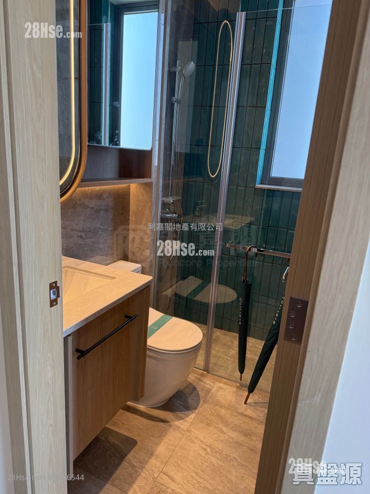 Hava Sell 1 Bedroom , 1 Bathroom 308 ft²