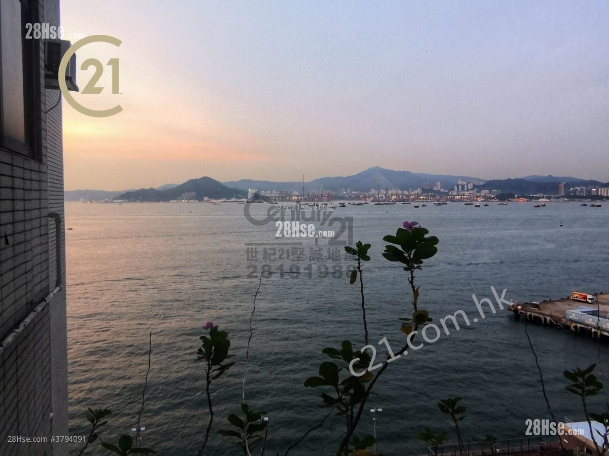 Regent Height Sell 3 Bedrooms , 2 Bathrooms 819 ft²