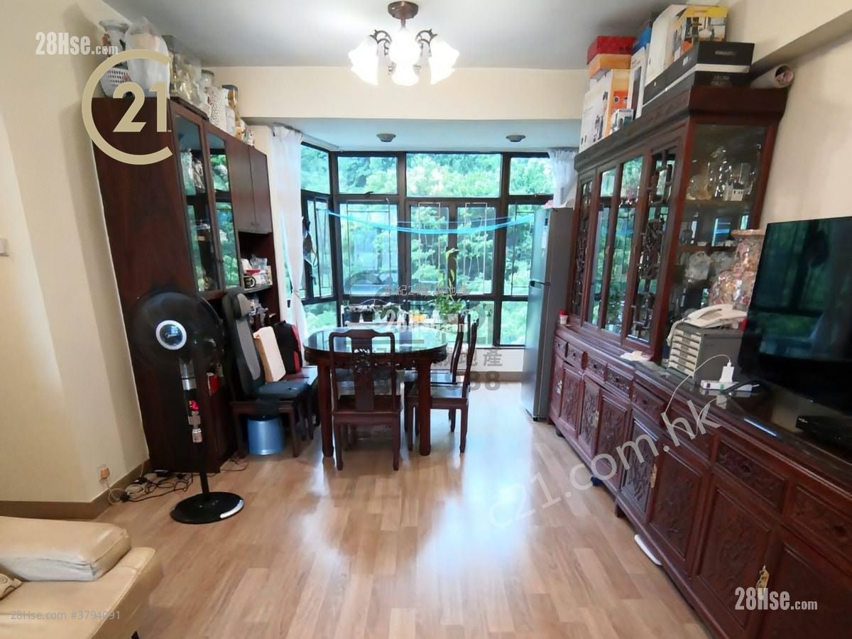 Regent Height Sell 3 Bedrooms , 2 Bathrooms 819 ft²