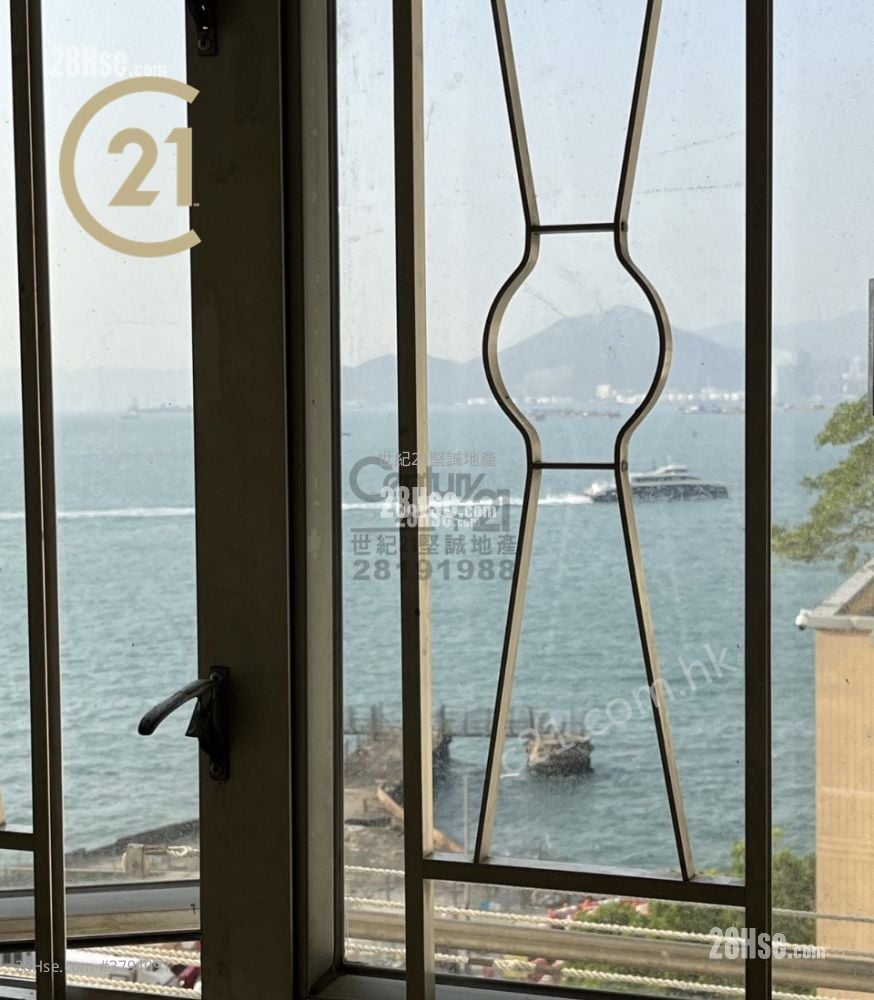 Regent Height Sell 3 Bedrooms , 2 Bathrooms 819 ft²