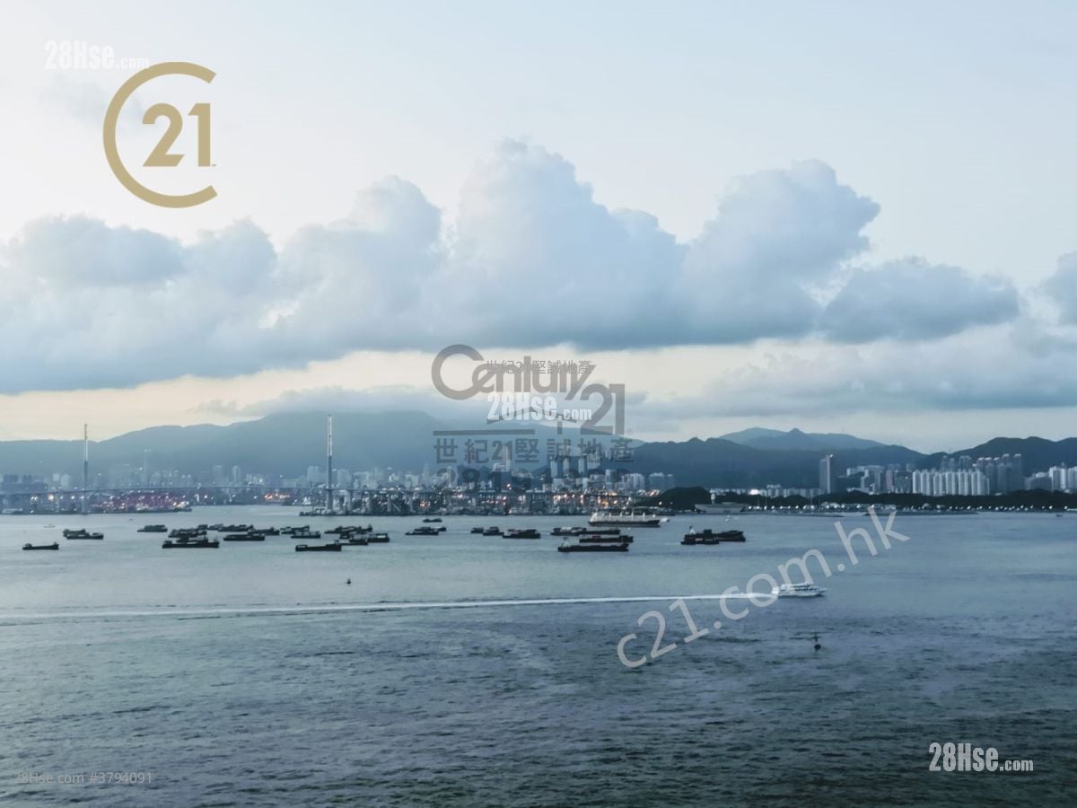 Regent Height Sell 3 Bedrooms , 2 Bathrooms 819 ft²