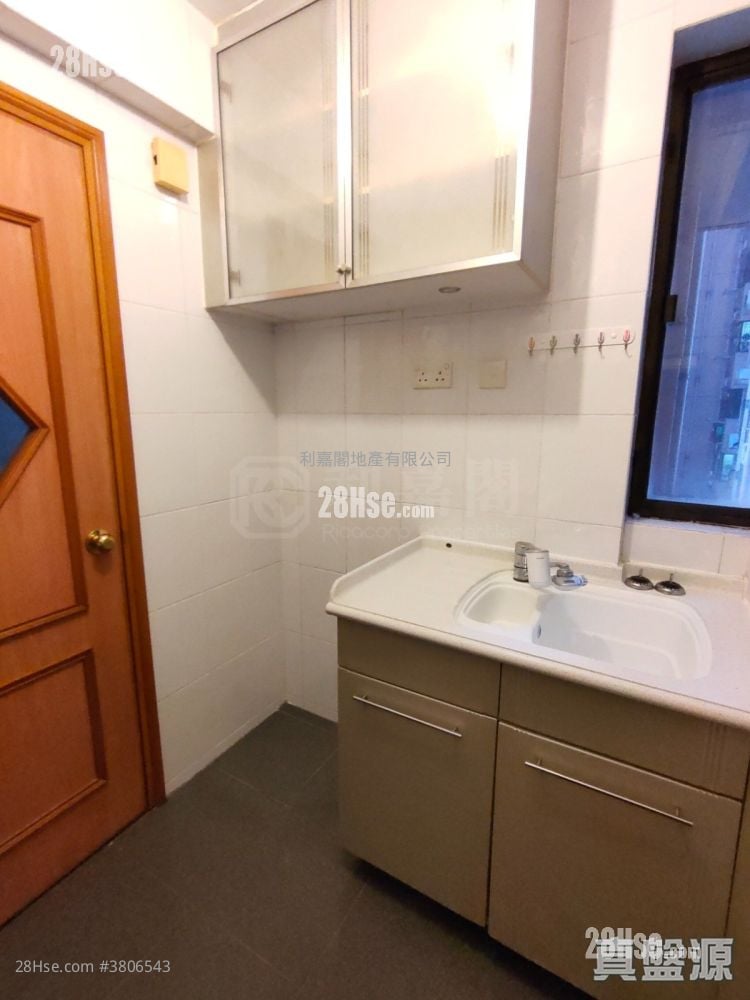 Prima Villa Sell 2 Bedrooms , 1 Bathroom 414 ft²