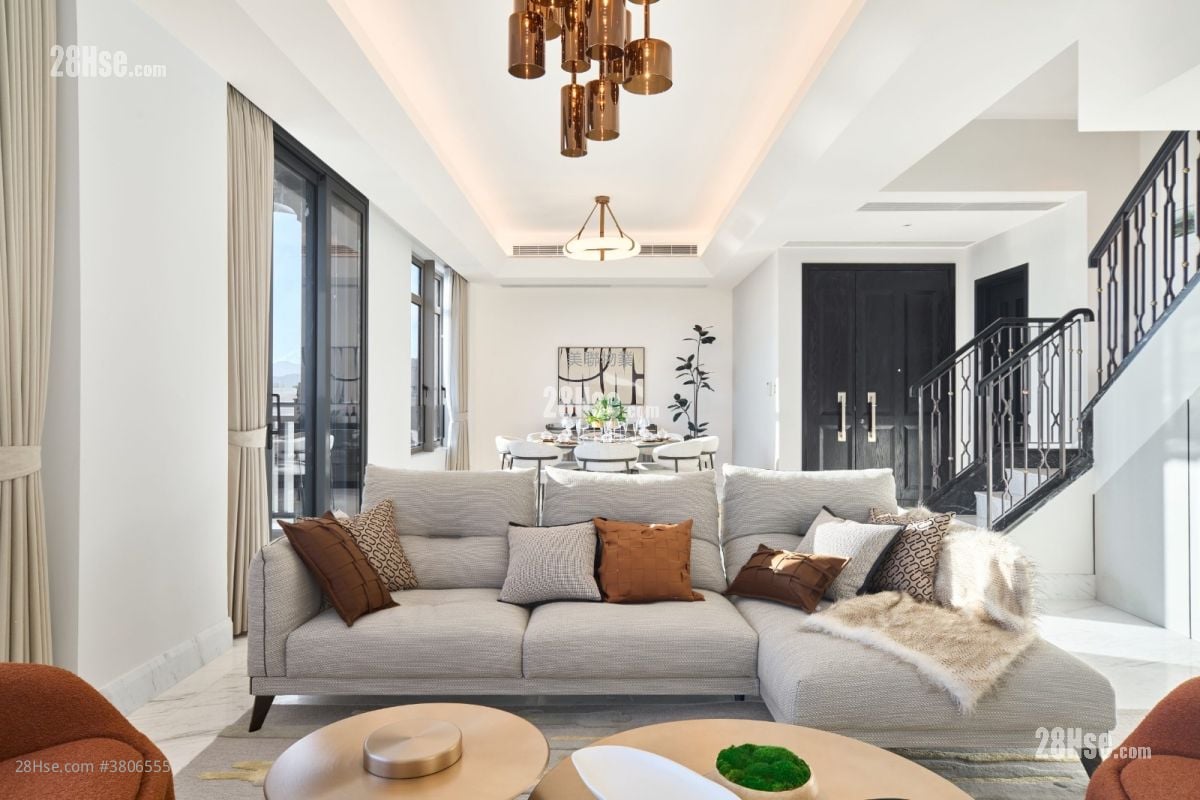 One Stanley Sell 5+ Bedrooms , 5+ Bathrooms 2,565 ft²