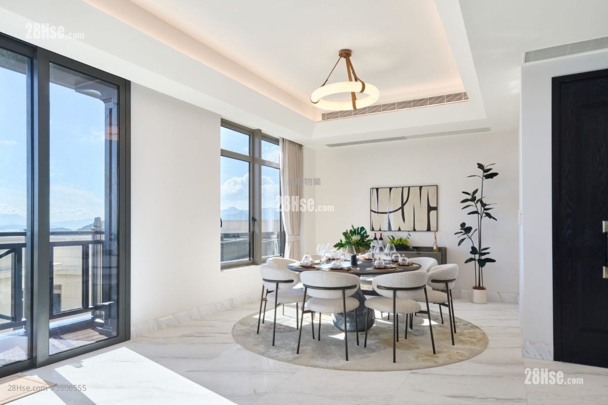 One Stanley Sell 5+ Bedrooms , 5+ Bathrooms 2,565 ft²