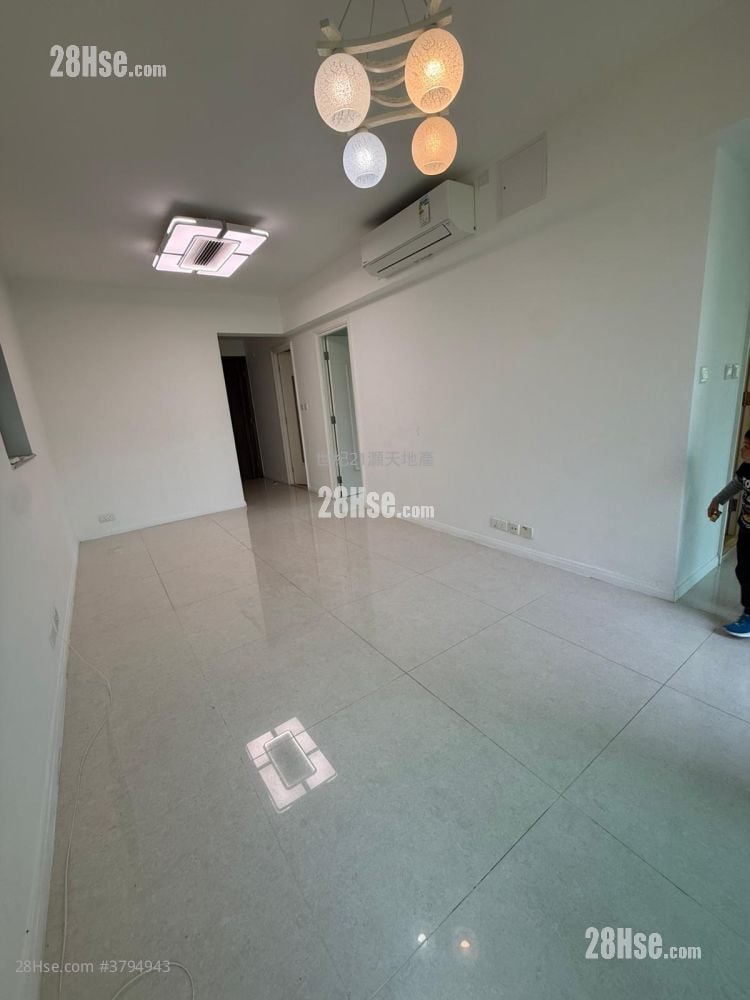 Mont Vert Rental 3 Bedrooms , 2 Bathrooms 751 ft²