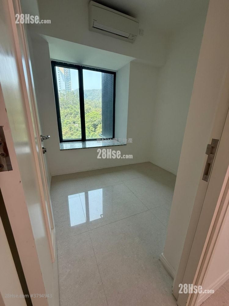 Mont Vert Rental 3 Bedrooms , 2 Bathrooms 751 ft²