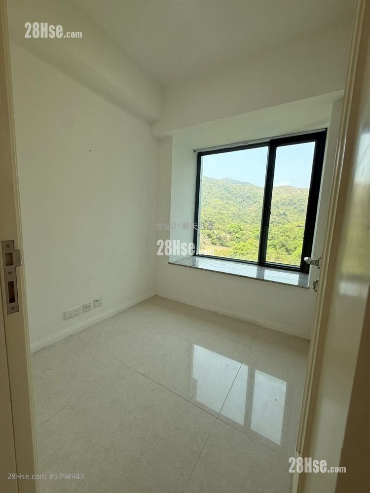 Mont Vert Rental 3 Bedrooms , 2 Bathrooms 751 ft²