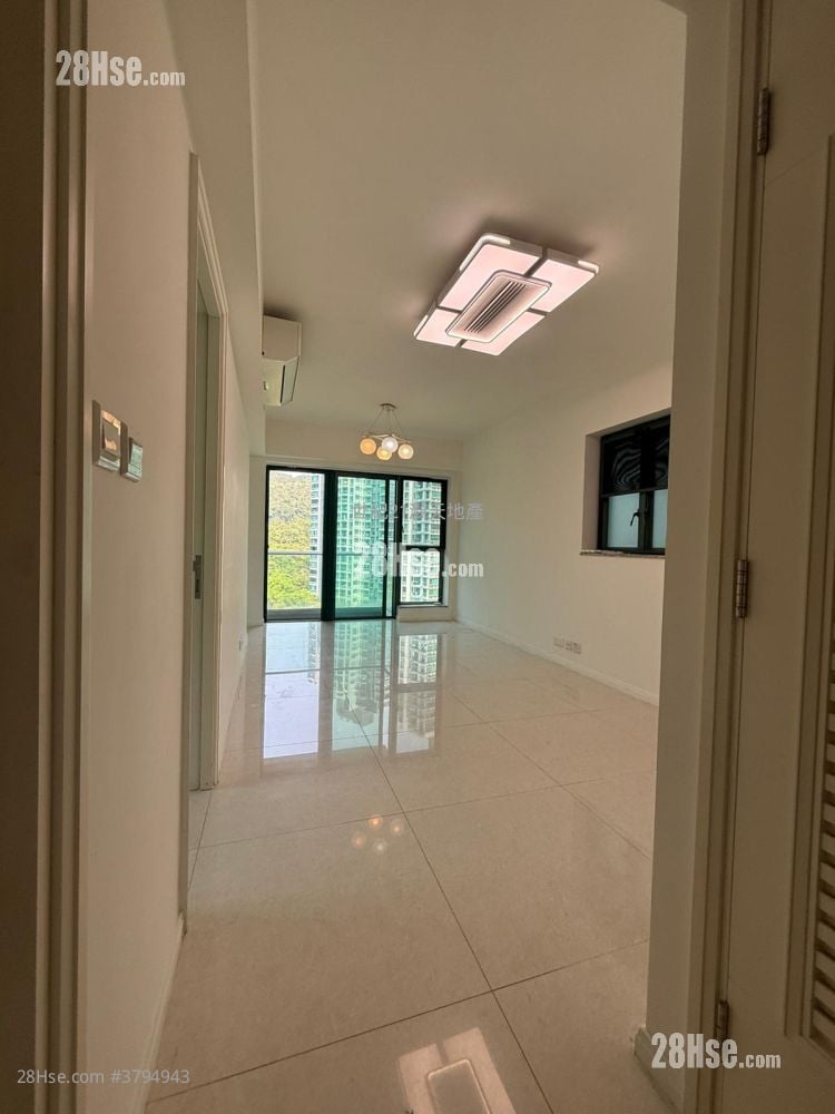 Mont Vert Rental 3 Bedrooms , 2 Bathrooms 751 ft²