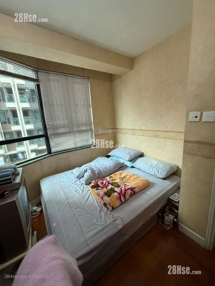 Jubilant Place Sell 3 Bedrooms , 2 Bathrooms 778 ft²