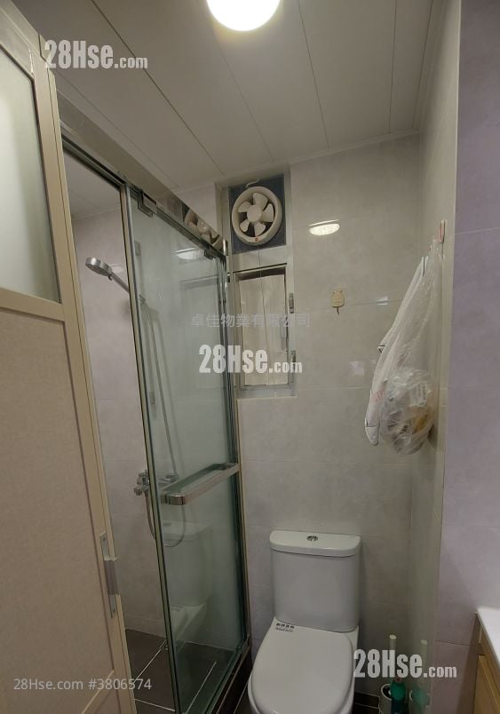 Chinese Mansion Sell 3 Bedrooms , 1 Bathroom 426 ft²