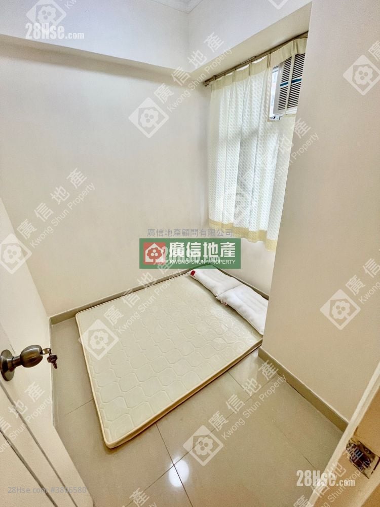 有利楼 租盘 2 房 , 1 浴室 323 平方尺