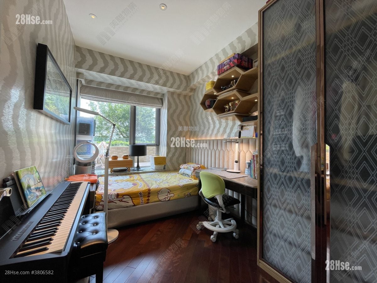 睡房 2: 逸珑湾 售盘 4 房 , 4 浴室 1,620 平方尺