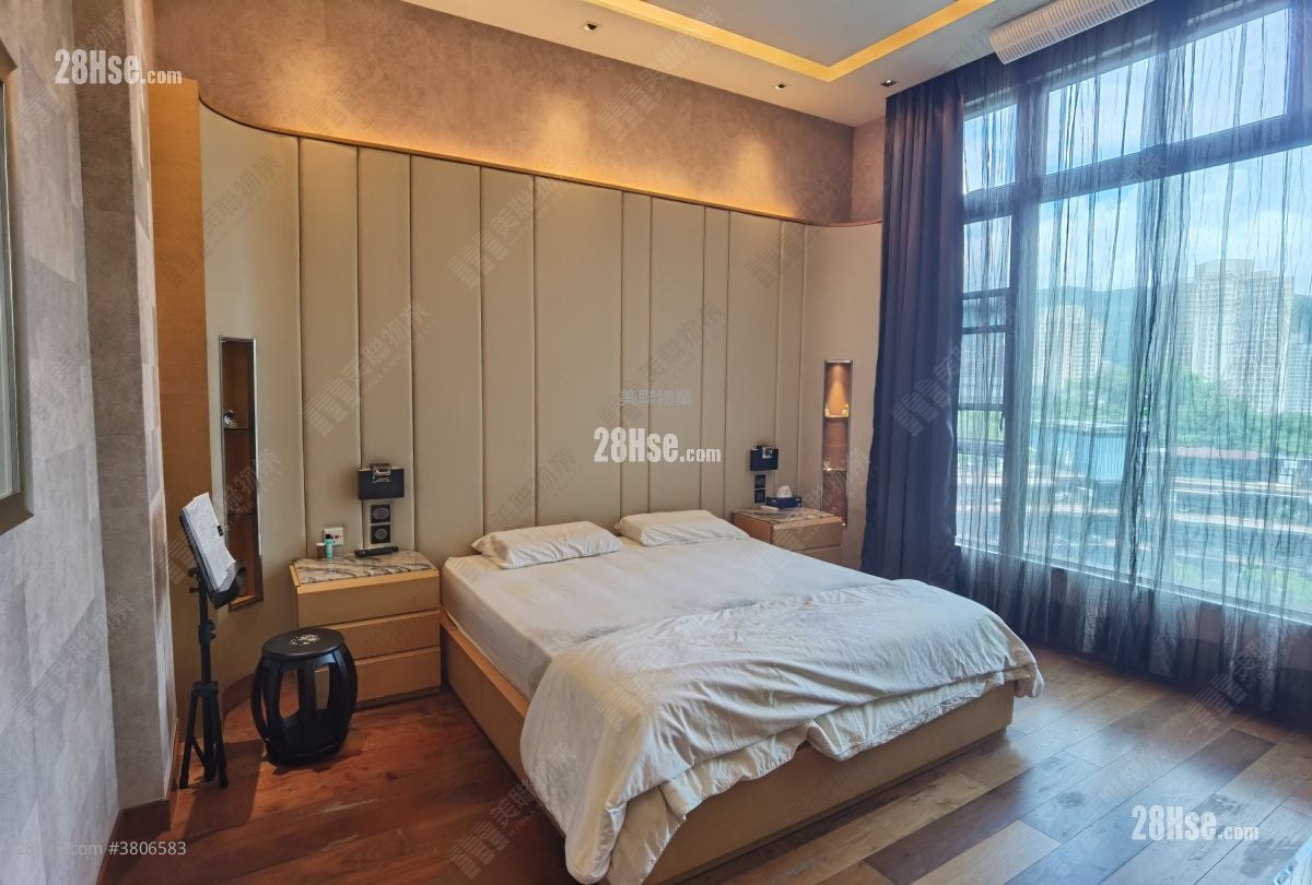 master room: Godi Sell 5+ Bathrooms 2,552 ft²