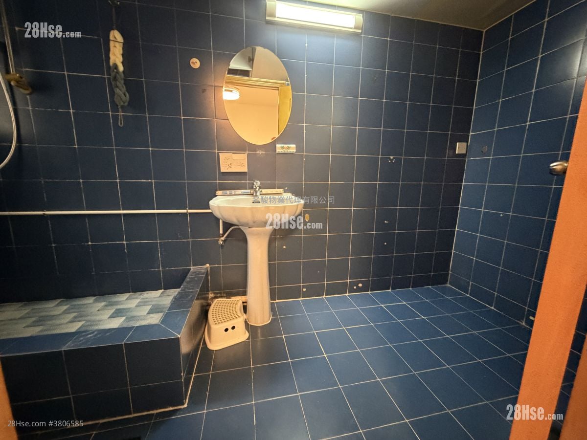 新都城大厦 租盘 2 房 , 1 浴室 485 平方尺