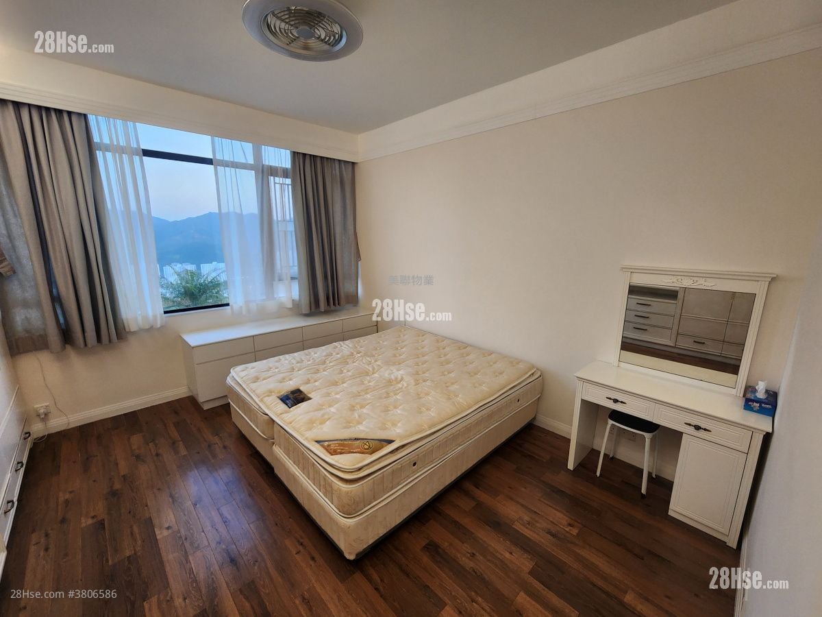 master room: Greenwood Terrace Sell 3 Bedrooms , 4 Bathrooms 1,692 ft²