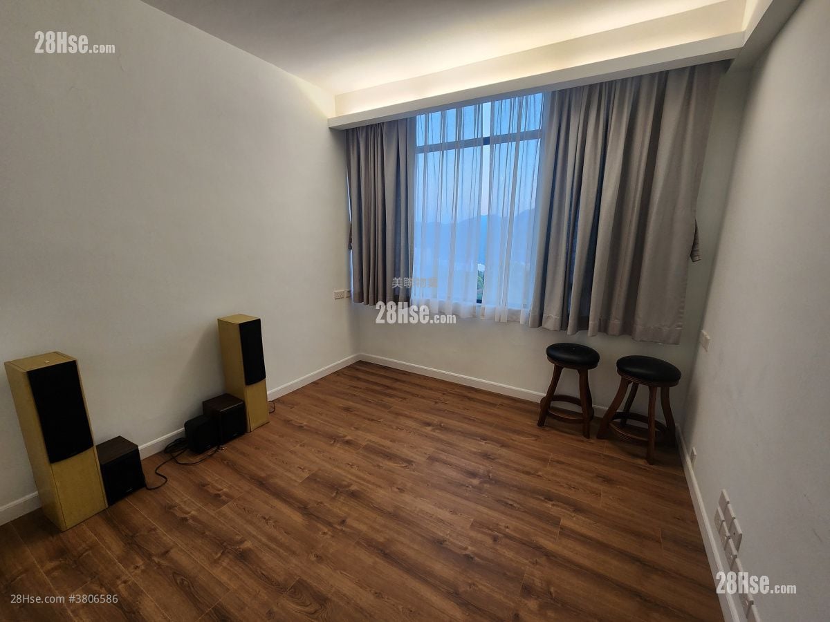 bedroom 1: Greenwood Terrace Sell 3 Bedrooms , 4 Bathrooms 1,692 ft²