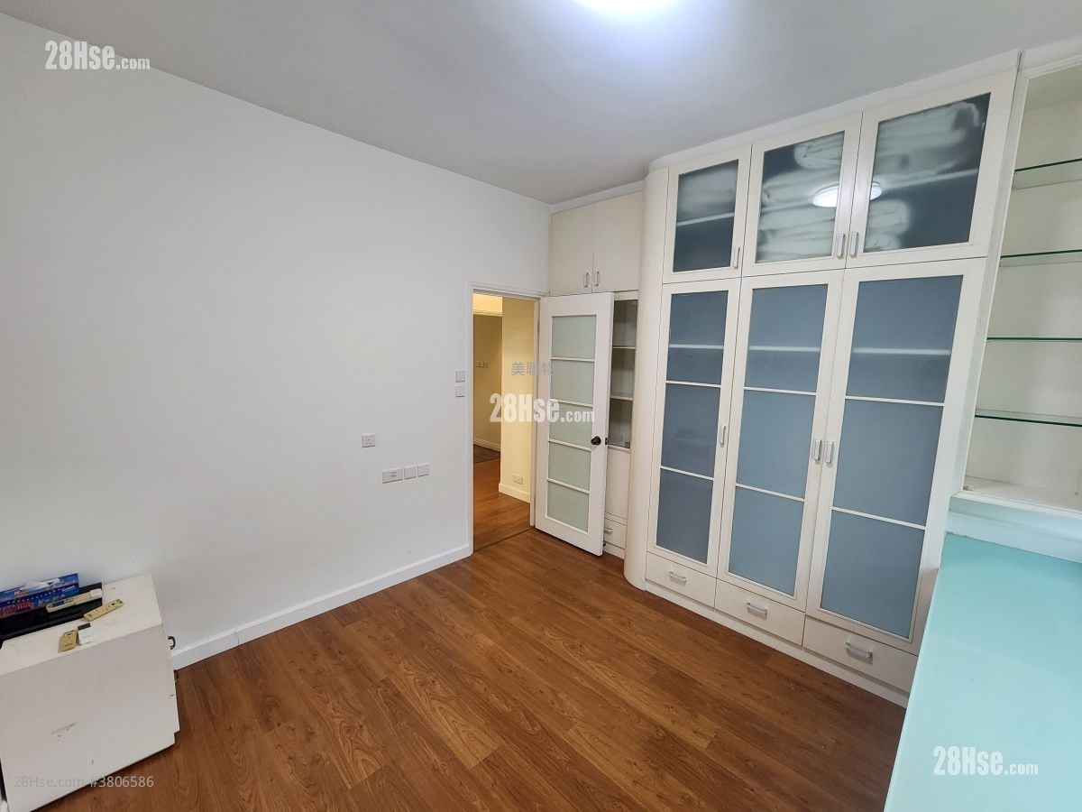 bedroom 2: Greenwood Terrace Sell 3 Bedrooms , 4 Bathrooms 1,692 ft²