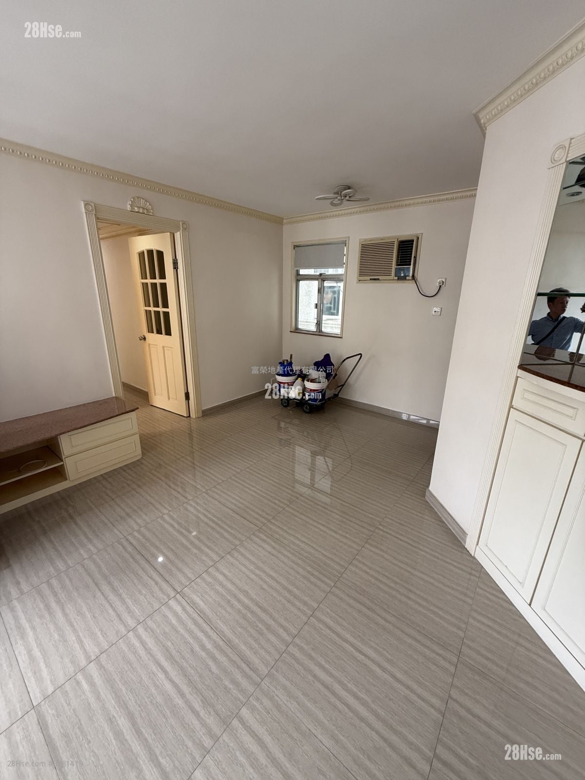 Whampoa Garden Rental 4 Bedrooms , 2 Bathrooms 729 ft²