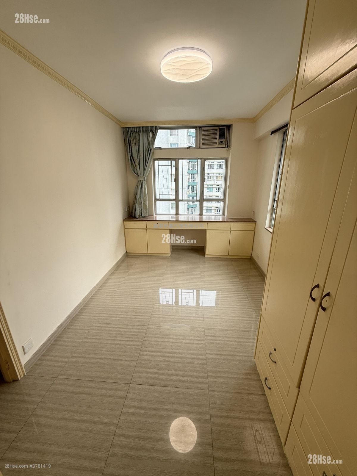 Whampoa Garden Rental 4 Bedrooms , 2 Bathrooms 729 ft²