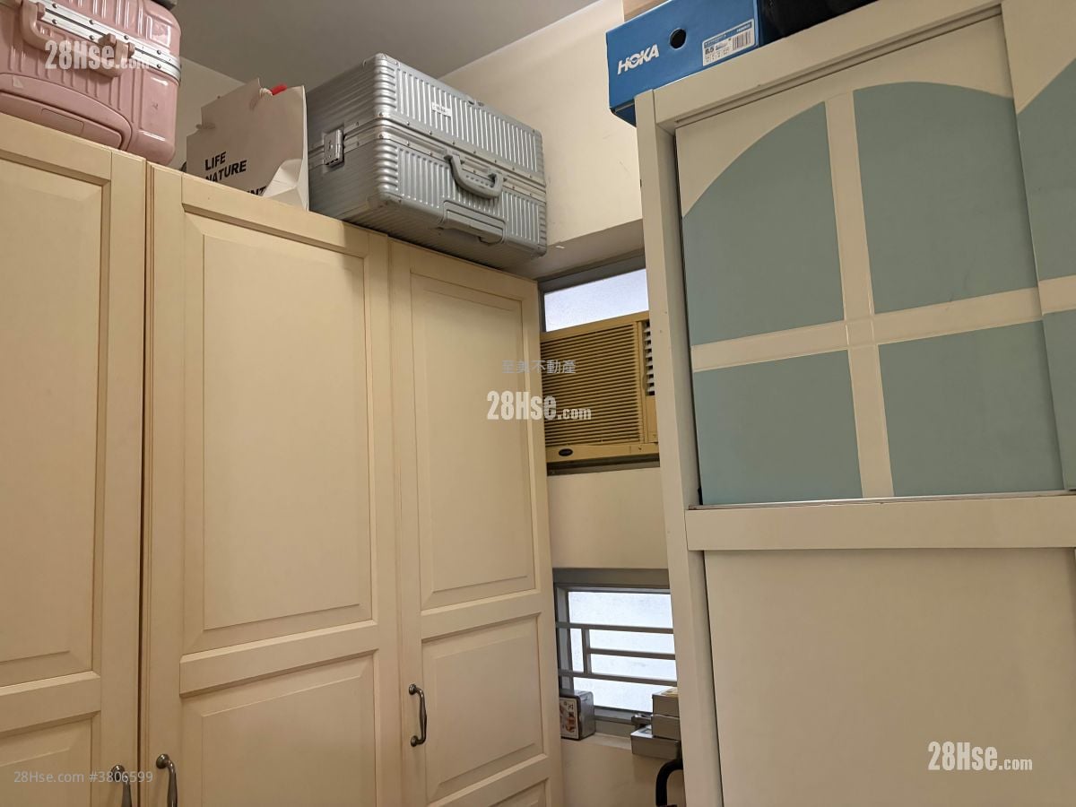 港湾豪庭 租盘 4 房 , 2 浴室 601 平方尺