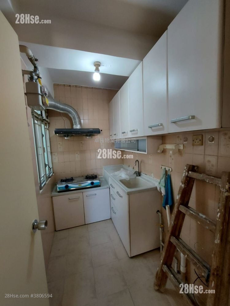 Grandeur Garden Sell 2 Bedrooms , 1 Bathroom 328 ft²