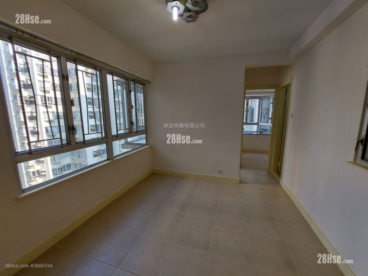 Grandeur Garden Sell 2 Bedrooms , 1 Bathroom 328 ft²