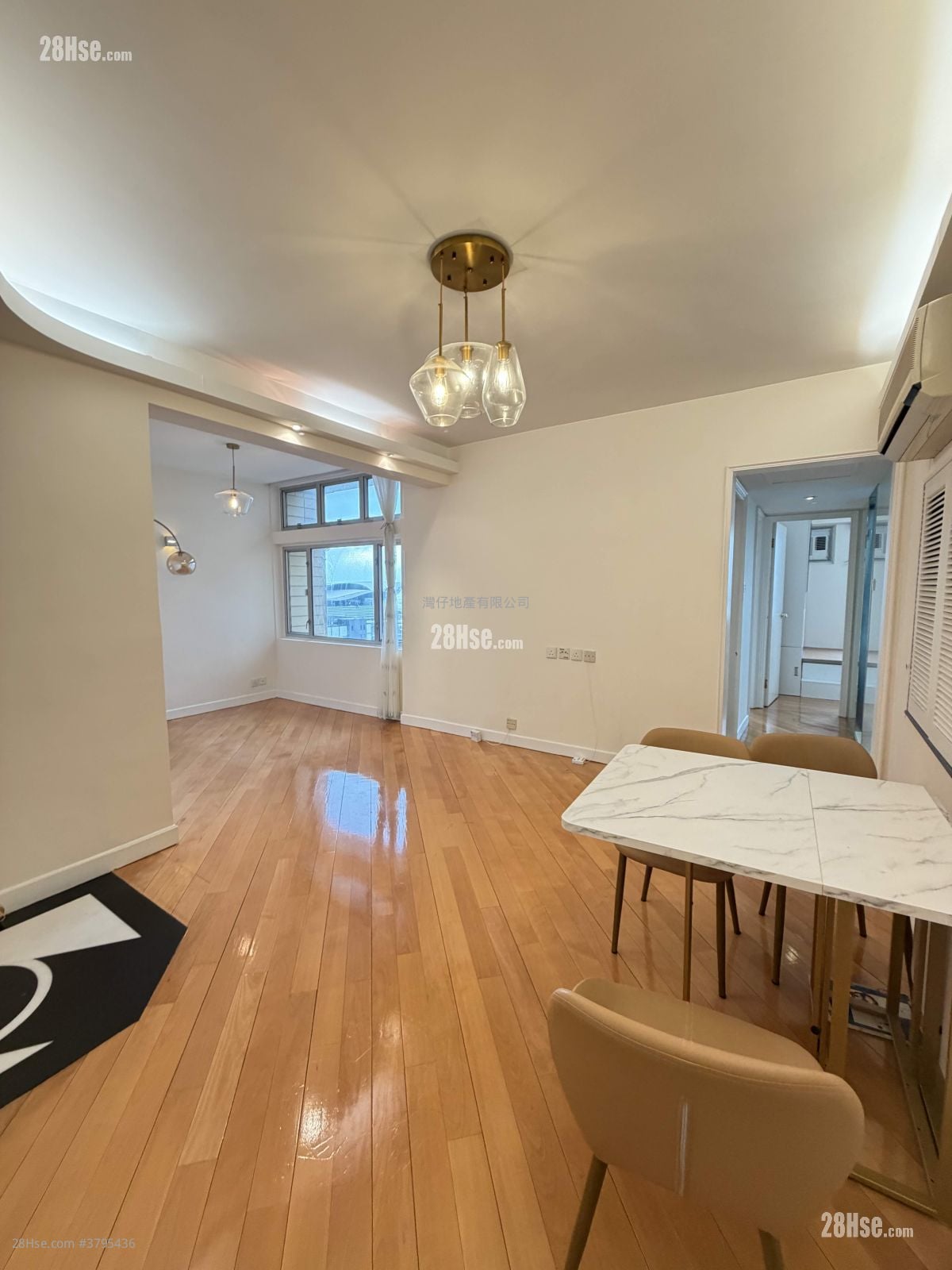 Elizabeth House Rental 2 Bedrooms , 1 Bathroom 540 ft²