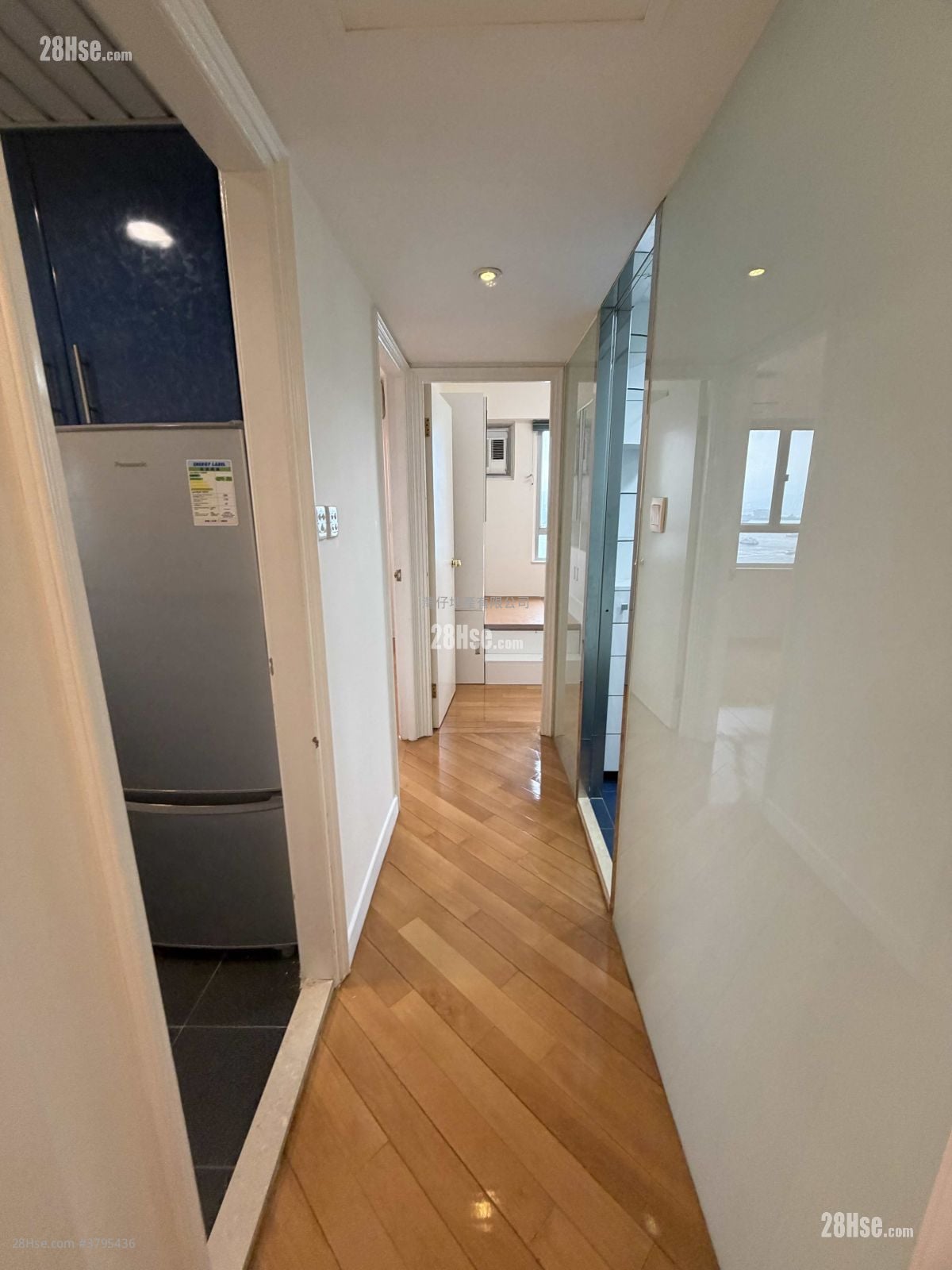 Elizabeth House Rental 2 Bedrooms , 1 Bathroom 540 ft²