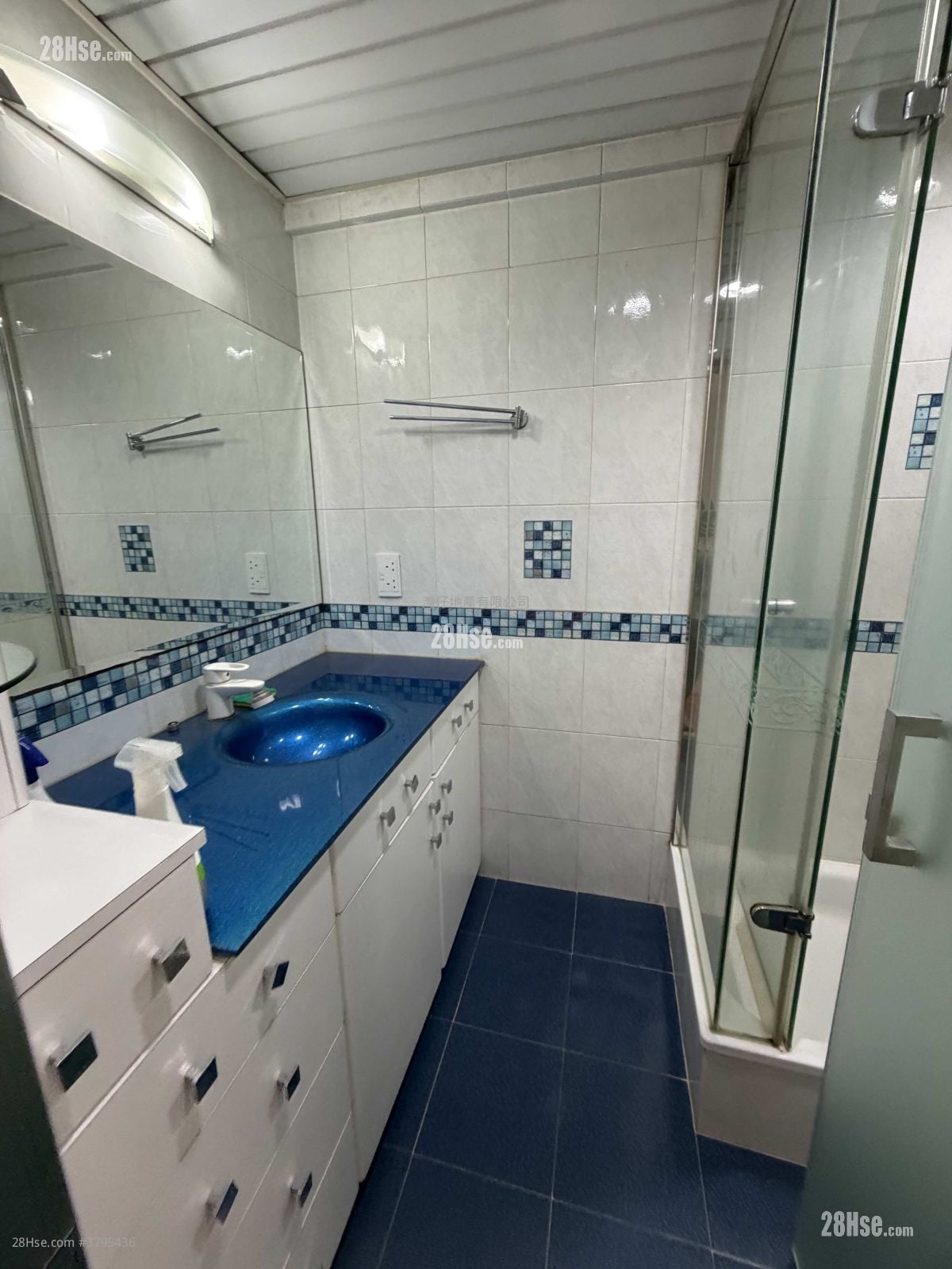 Elizabeth House Rental 2 Bedrooms , 1 Bathroom 540 ft²