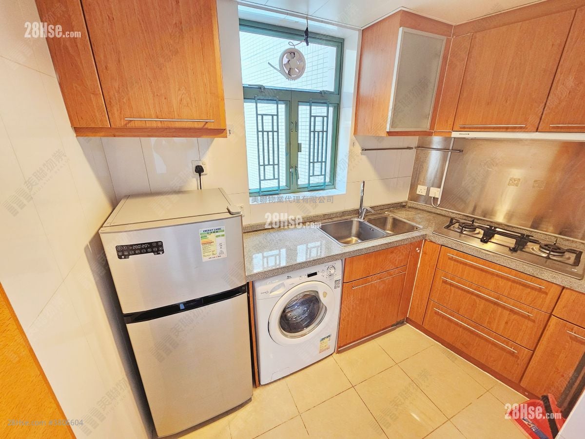 The Grandiose Sell 2 Bedrooms , 1 Bathroom 506 ft²