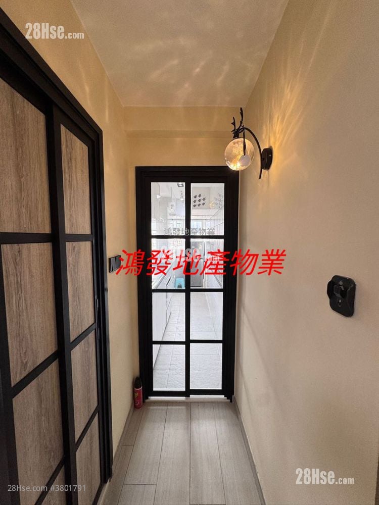 恒威阁 租盘 2 房 , 1 浴室 299 平方尺