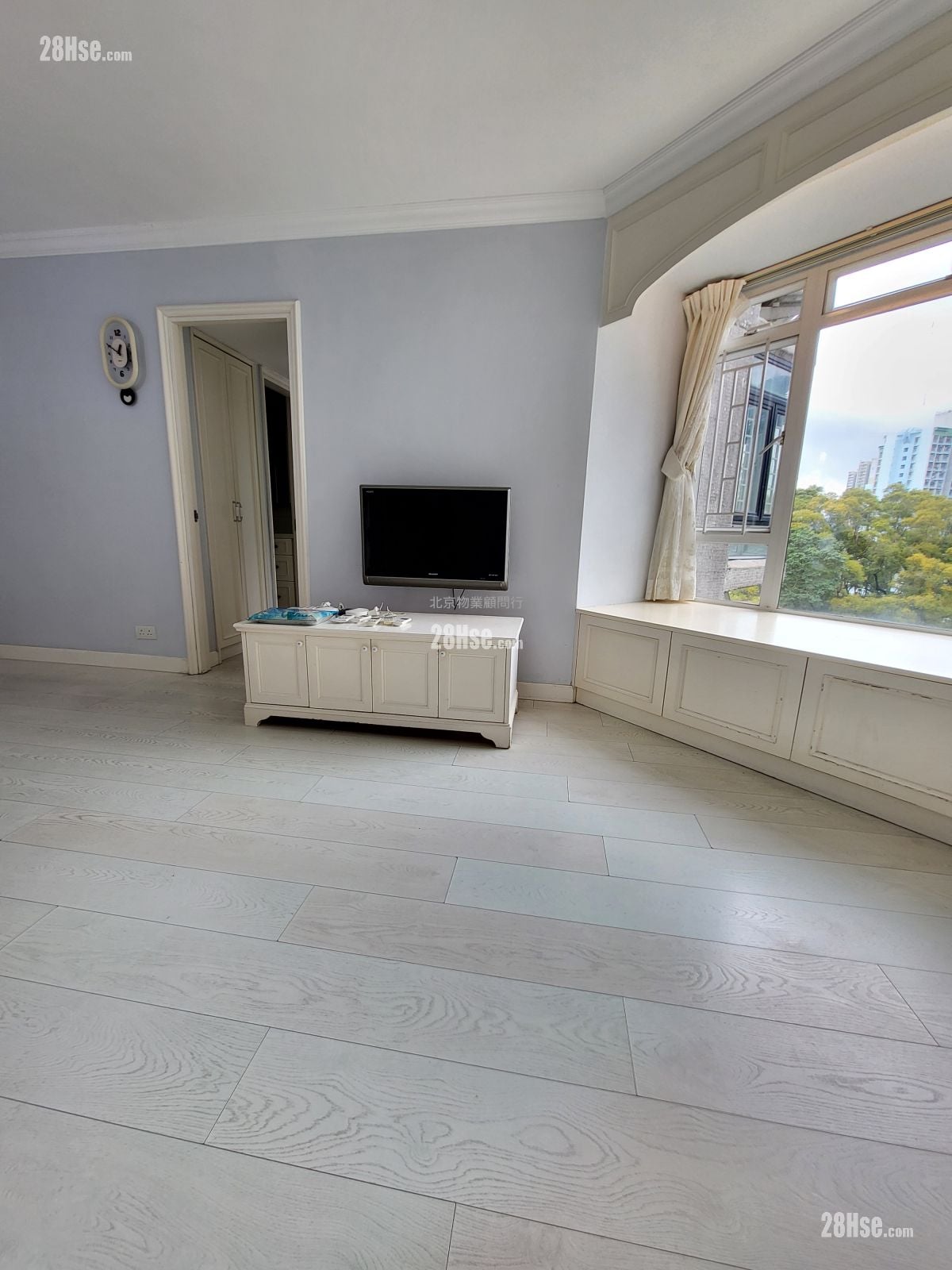 Kornhill Rental 596 ft²