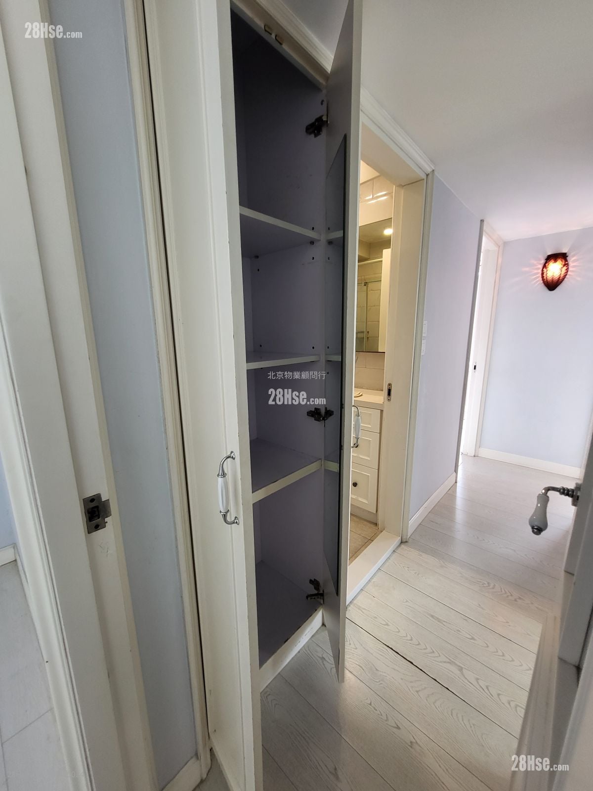 Kornhill Rental 596 ft²