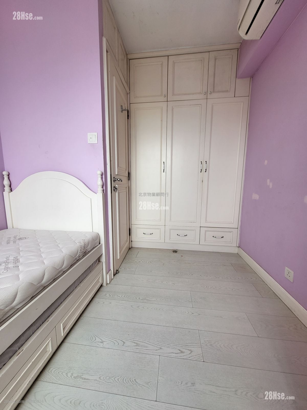 Kornhill Rental 596 ft²